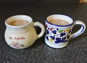 An image of two mugs which show mysterious different reactions to heat